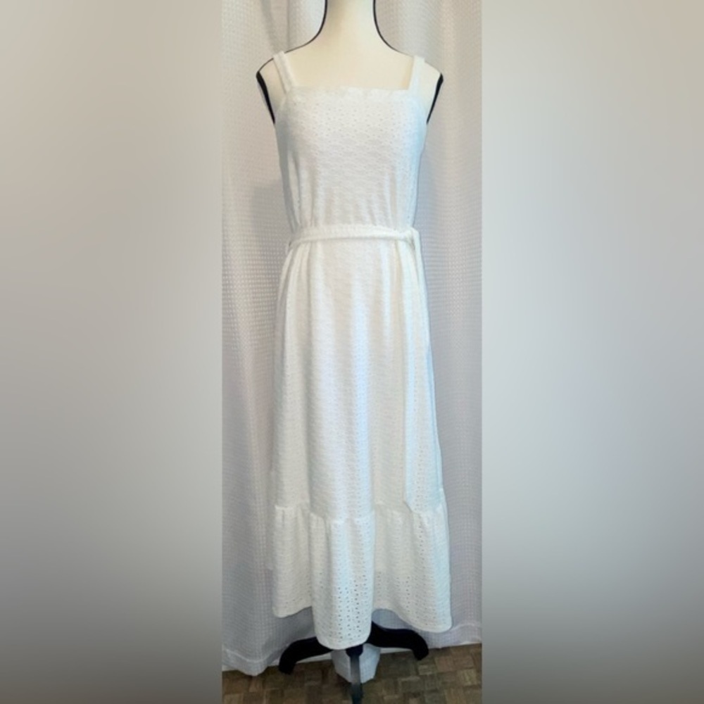 Blumind White eyelet midi sleeveless summer dress size small‎ - NWT